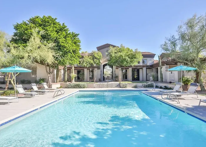 Resort-style 1br 4 Pools & Fitness, Free Parking Scottsdale