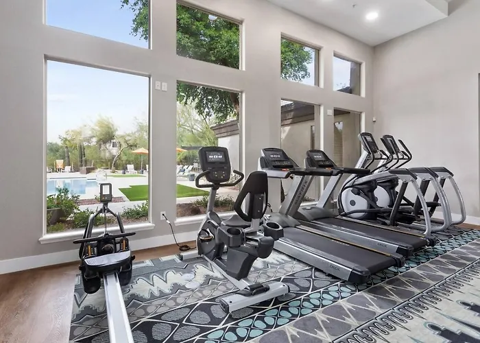 Resort-style 1br 4 Pools & Fitness, Free Parking *